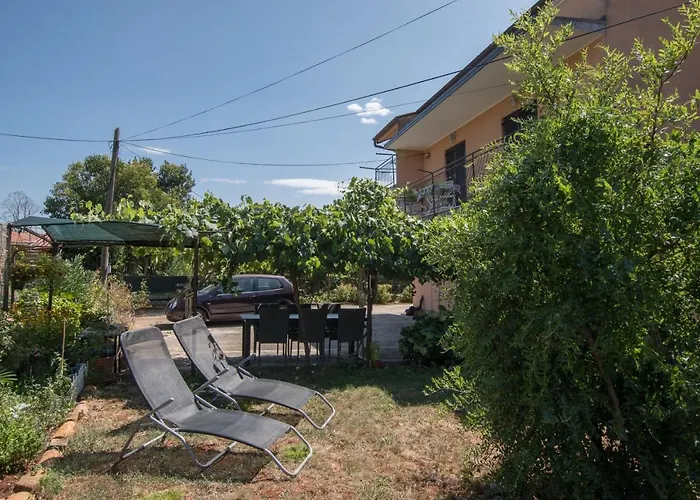 Appartement With Parking Space - 2529